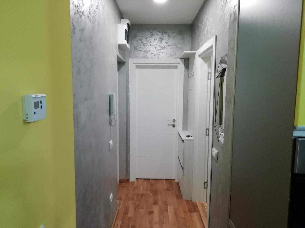 Elena Lux Apartment Uzice Ngoại thất bức ảnh