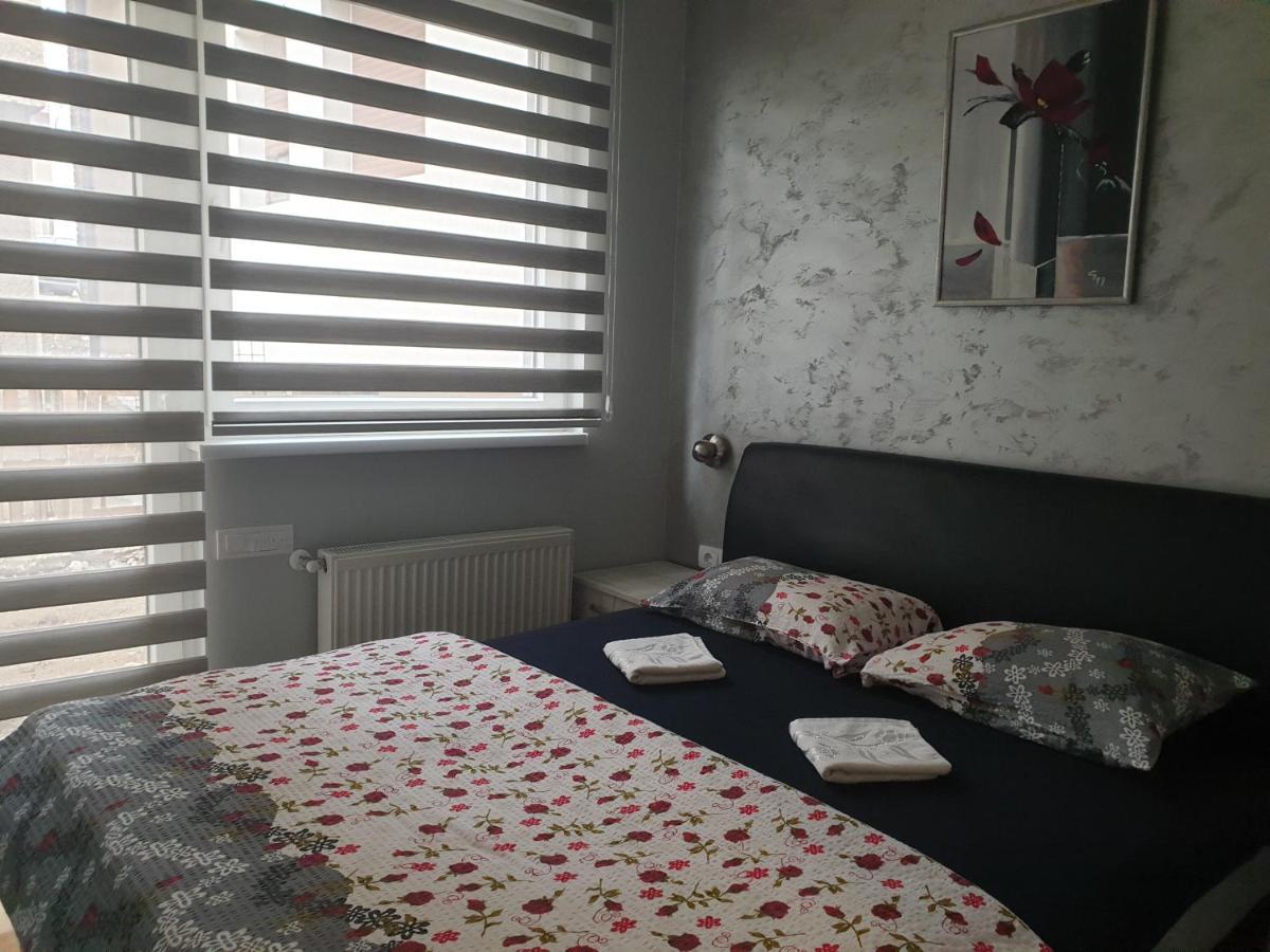 Elena Lux Apartment Uzice Ngoại thất bức ảnh