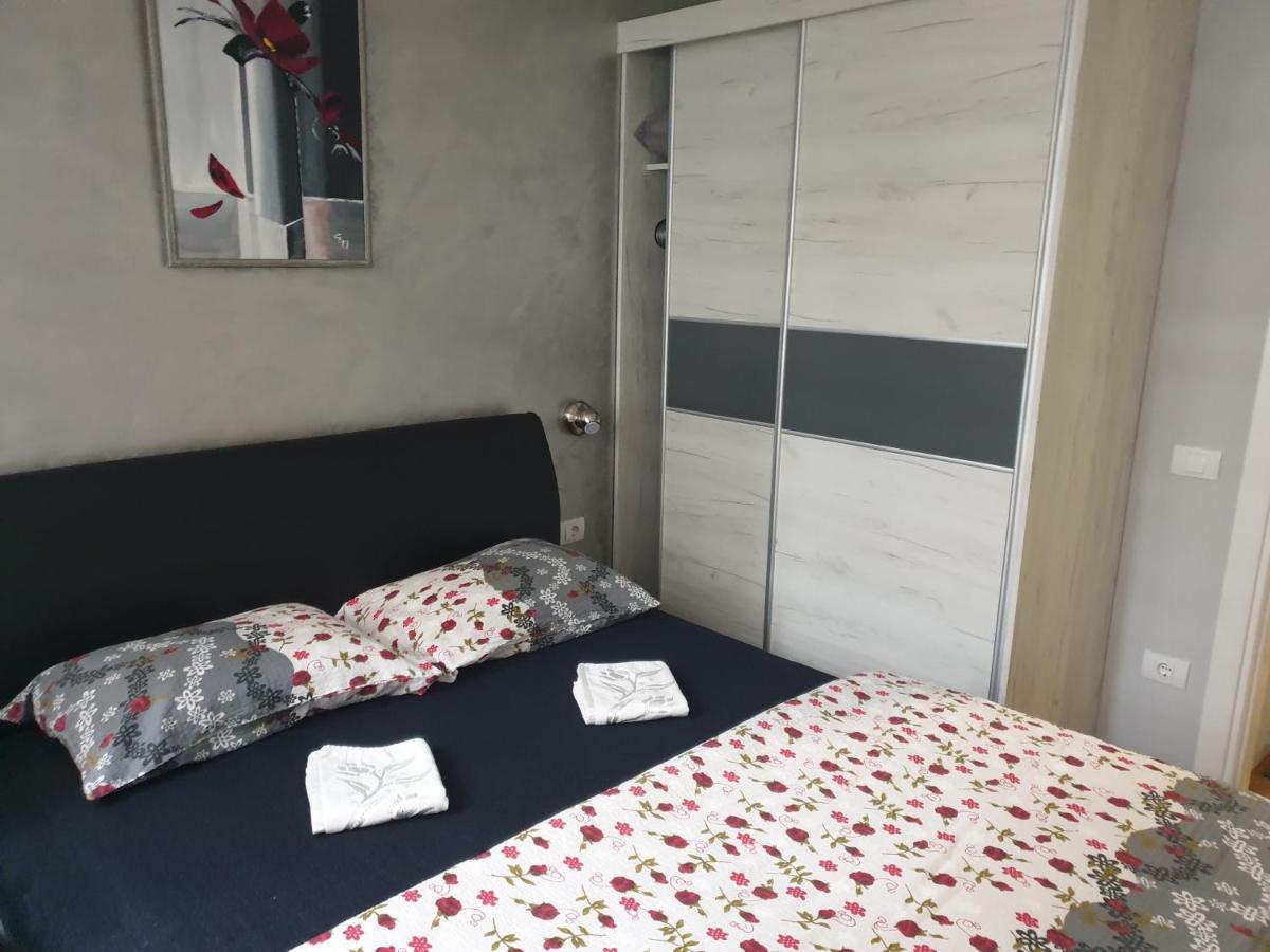 Elena Lux Apartment Uzice Ngoại thất bức ảnh